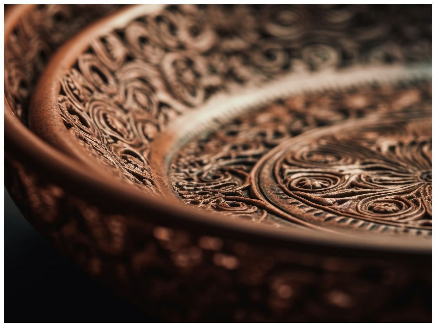 More than a shiny metal (Image via Vecteezy)